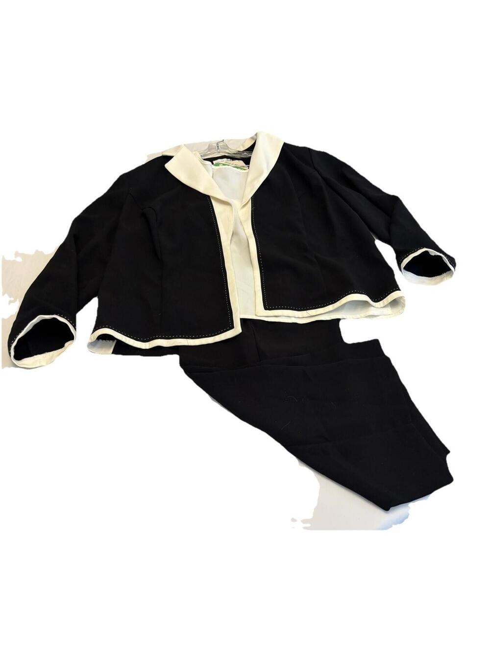 NWT Womens Anna Maxwell 3 Piece Pant Suit Set With Blazer Black&White Size 28w